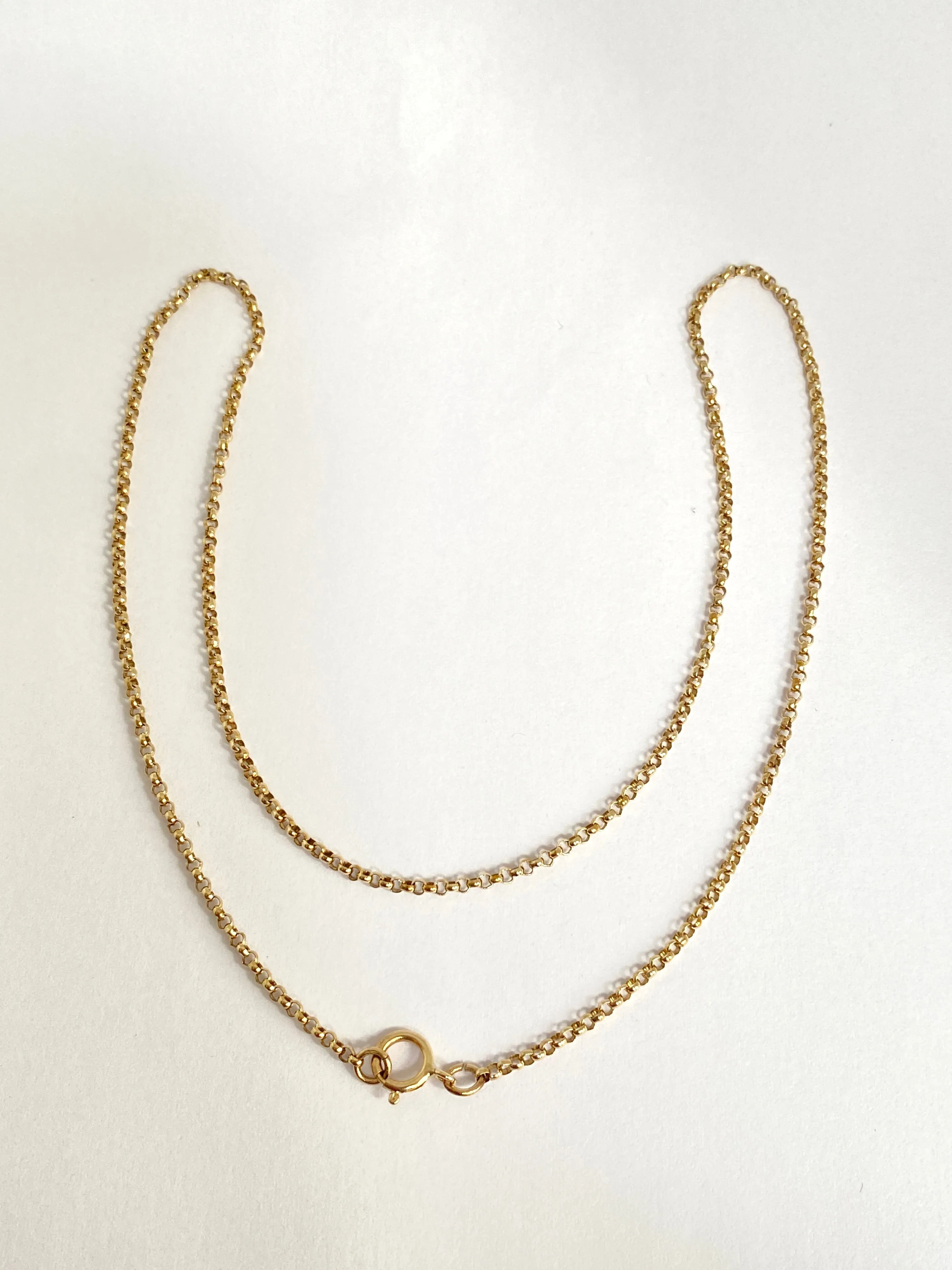 16 inch 9ct Gold Vintage Cable Chain (2.69g)