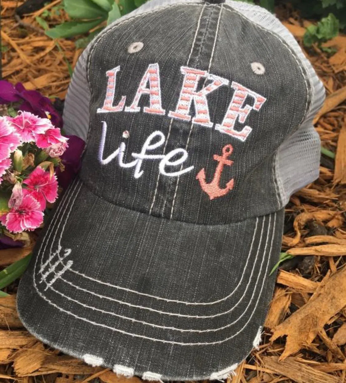 Hats and clothing { I’m on lake time } Black • S - 3XL • Tank tops