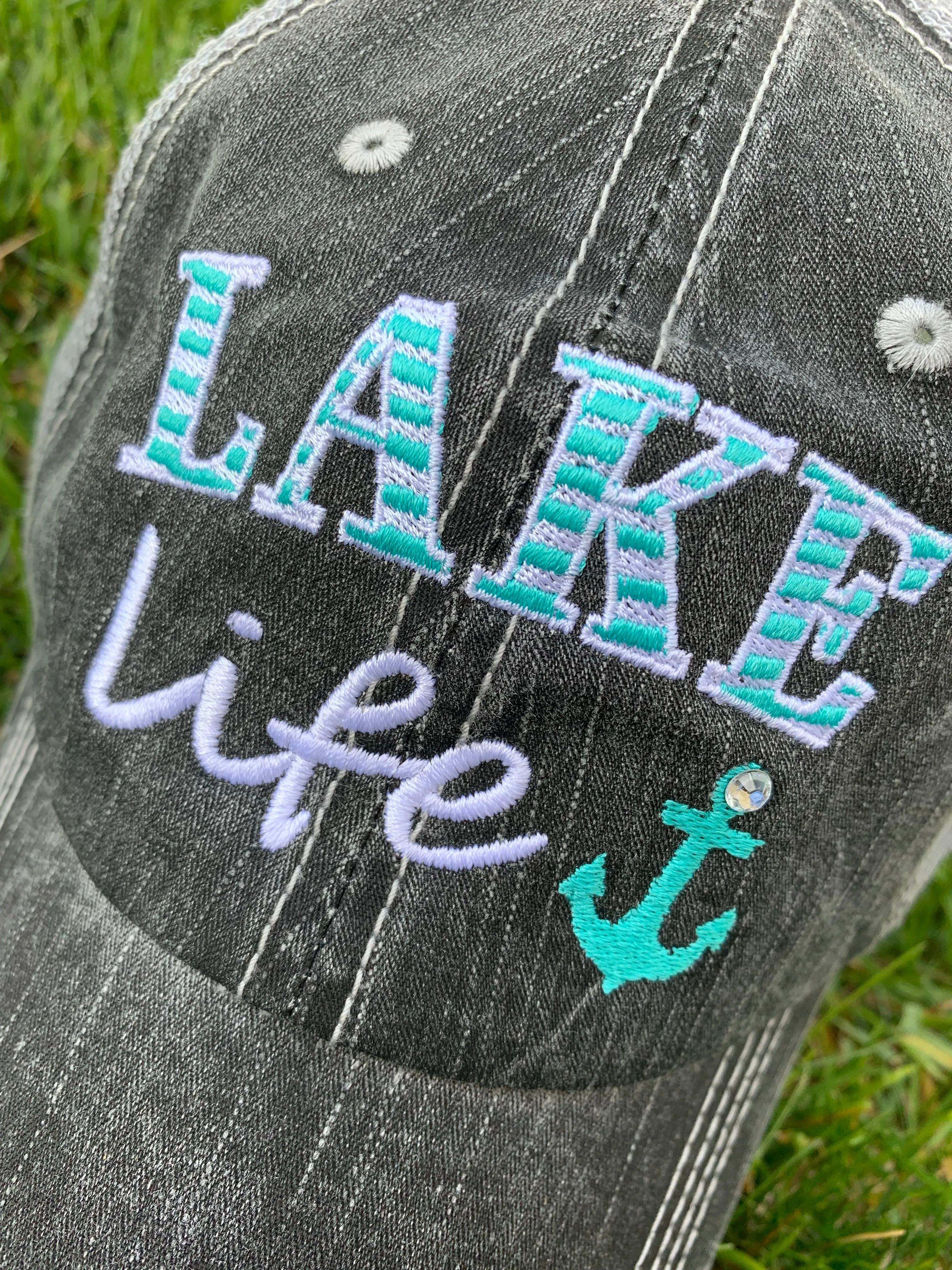 Hats and clothing { I’m on lake time } Black • S - 3XL • Tank tops