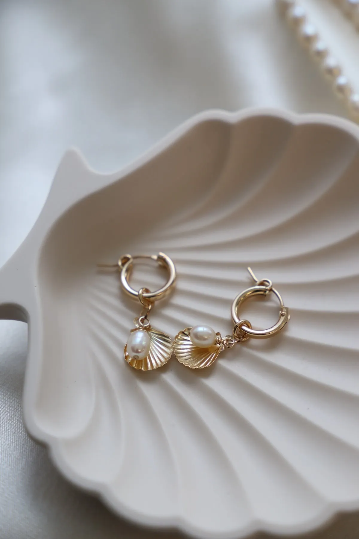 SEYCHELLES HOOP EARRINGS